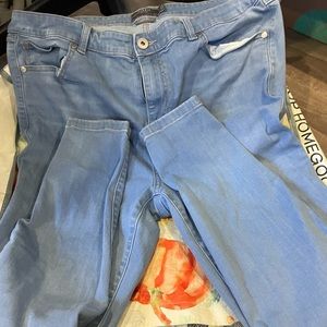 Torrid Skinny Jeans Super Soft 18R